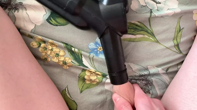 quick cock sucking with a vacuum cleaner of a young femboy for friends