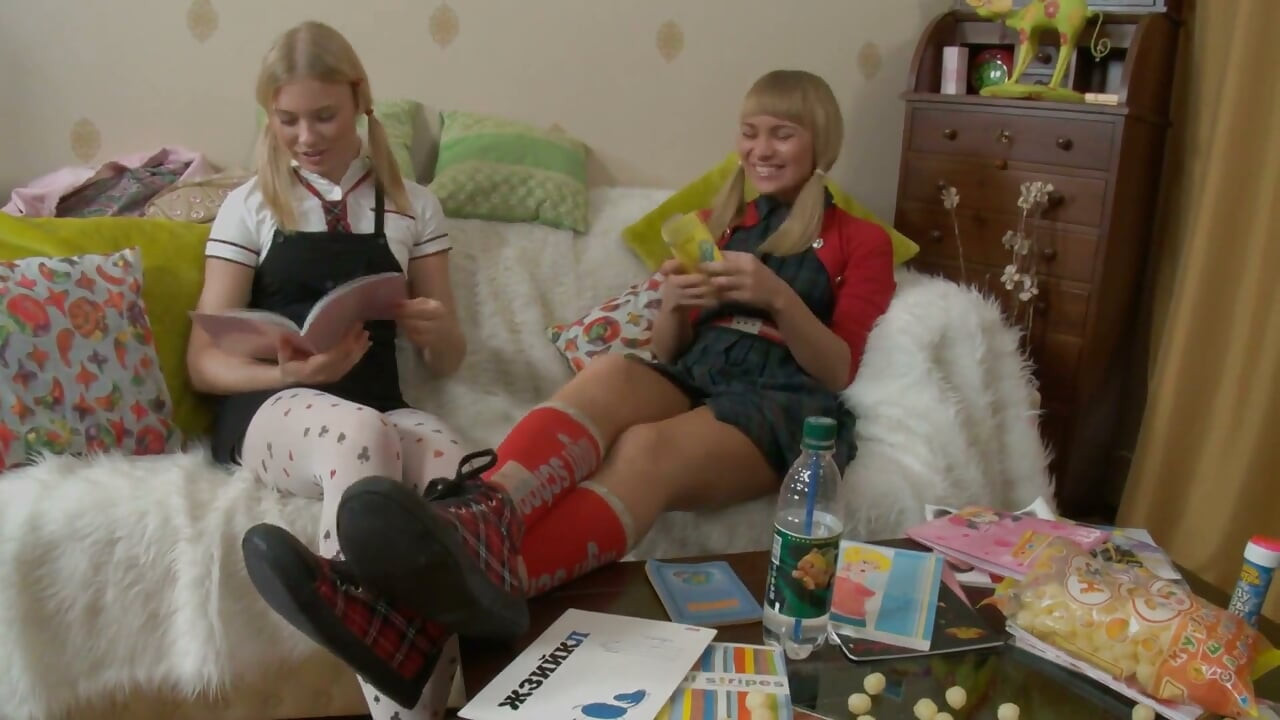 Lesbian blond teenies