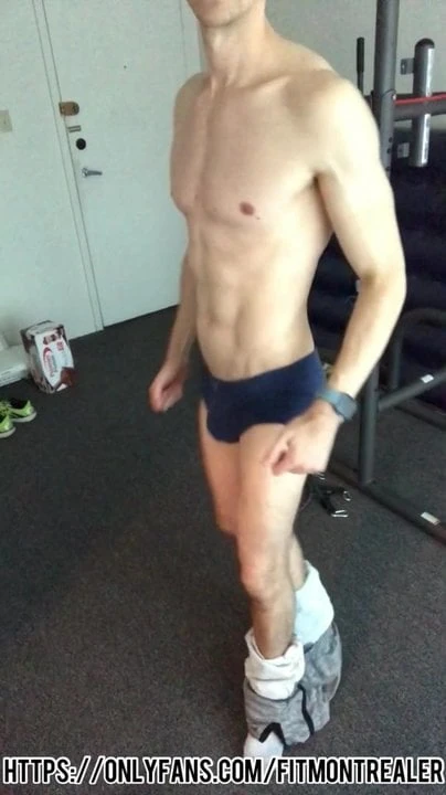 Sexy Muscular Twink Flexing Hard Muscles