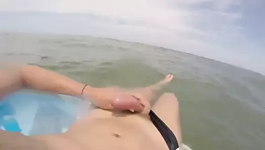okyanus üzerinde cumming