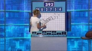 Rachel Riley to brudna dziewczyna