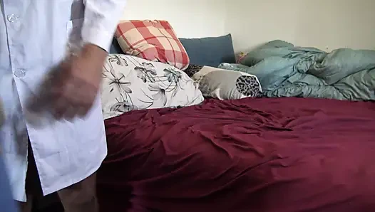 Amerikanischer arzt fickt eine behaarte arabische milf im krankenhaus