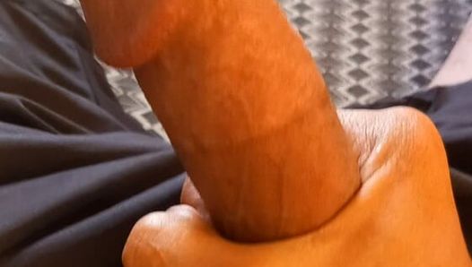 De stadia van het transformeren van de penis van klein tot volledig woest