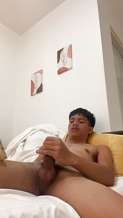 Filipino Twink Gets Hard, Jerking off to Explosive Cumshot