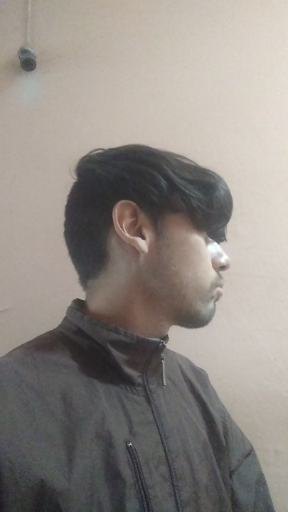Ladies, what do you think of my hairstyle? Do you look good or do you recommend another type of hairstyle?