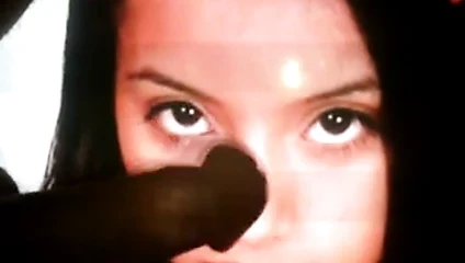 lupe üzerinde Cumtribute