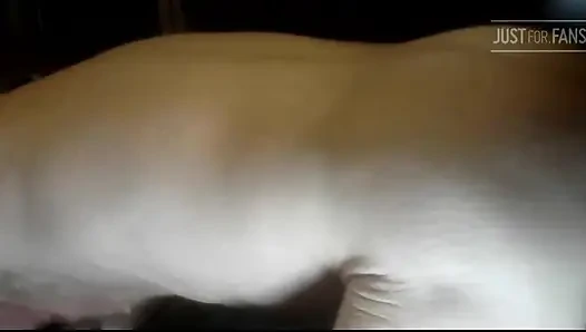 Oyuncak beni sikiyor