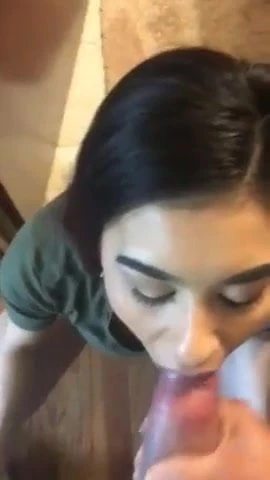 Awek Ecuador menelan