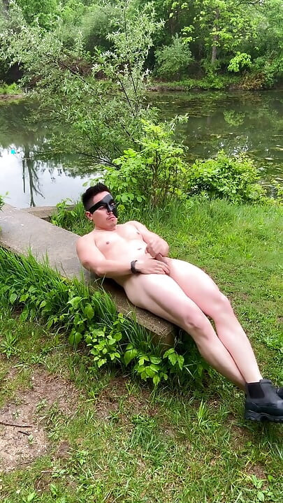 Naked Asian Muscle Hunk Strolls the Park