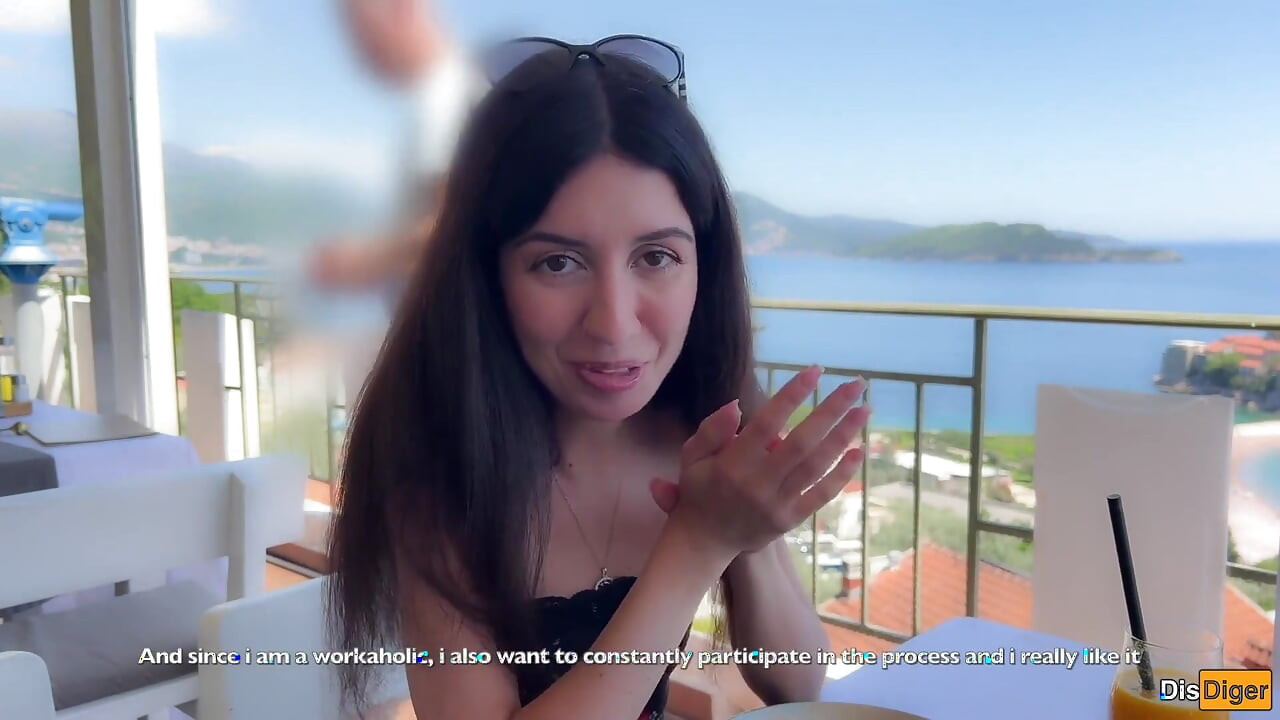 採訪色情明星Katty West和粗暴性愛 射在屁股上