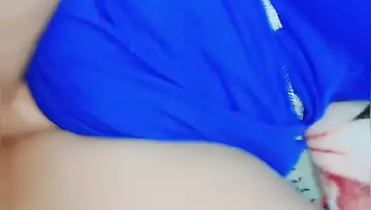 Bir kocanın karısıyla seks yaptığının yer aldığı bir Arap filmi, profesyonelce filme alındı.