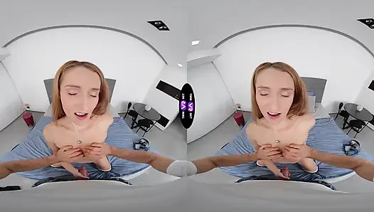Грудастая Lucianna Luci жестко исполняет ее эротические фантазии - TmwVRnet