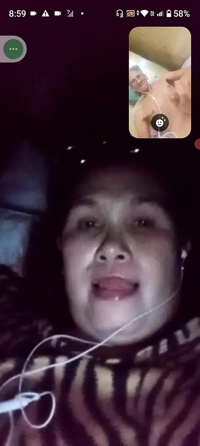 她非常喜欢看到我的粗暴鸡巴