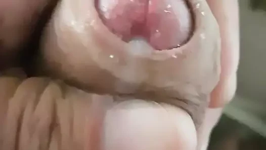 Porno izlerken boşalmak.