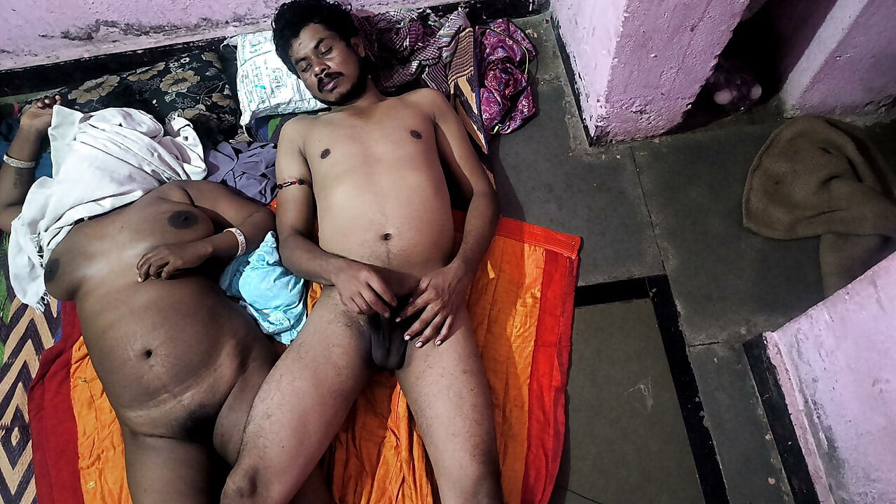 Baap ne sauteli beti ko jabbardasti chod diya