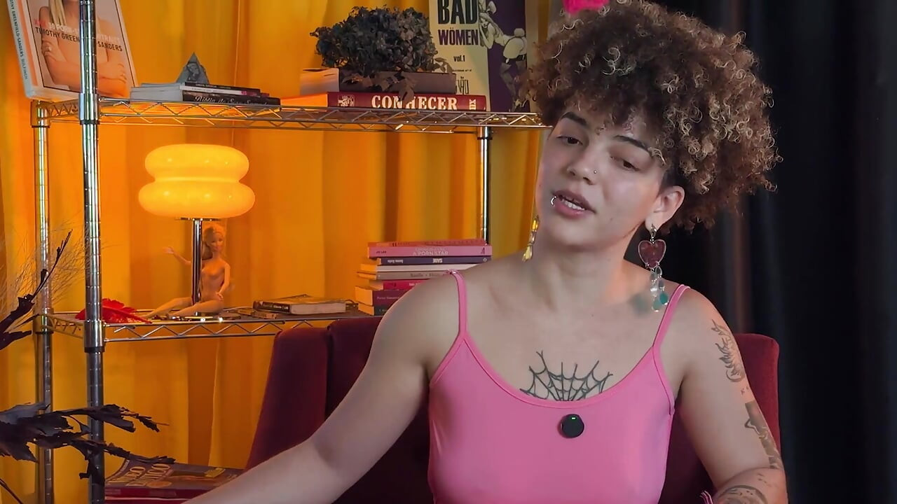 Emilly și acel Mario vorbesc despre carieră și preferințele lor în crearea de conținut pentru adulți