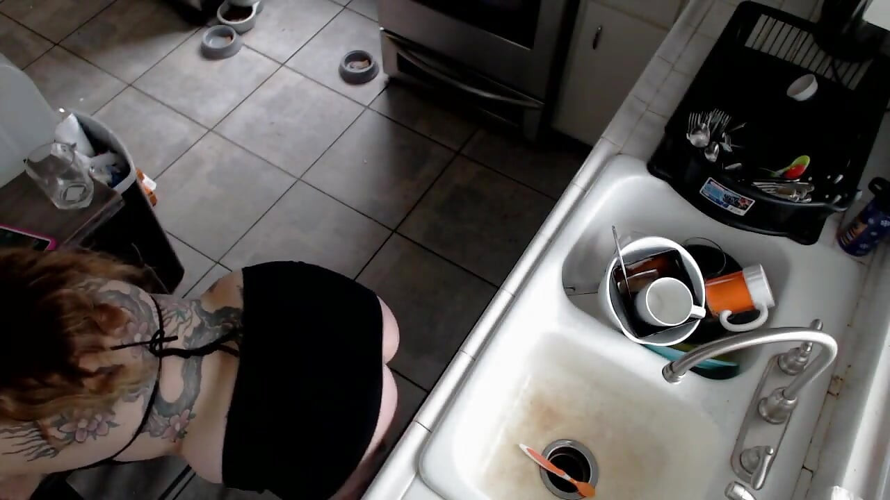 Watch on Me Dirty Dishes