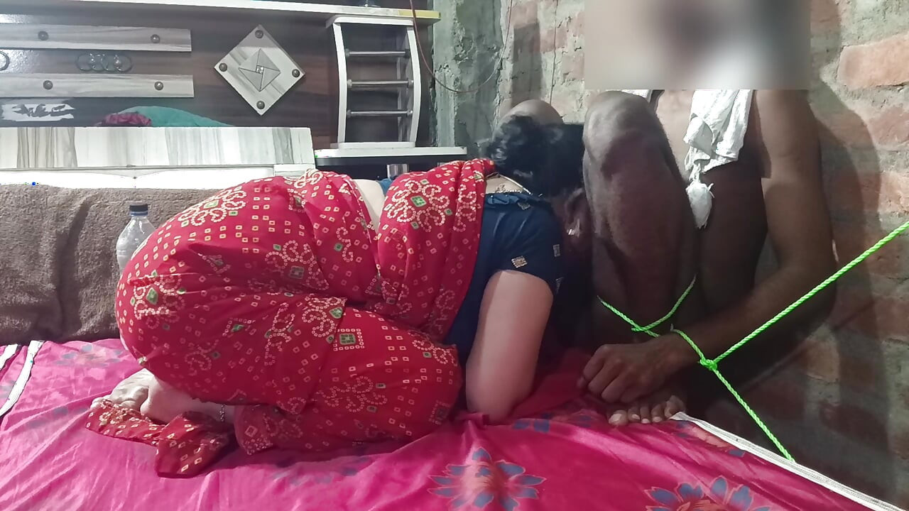 Kakak ipar diikat dan dientot abang iparnya sendiri dan masturbasi di kamar itu sendiri.
