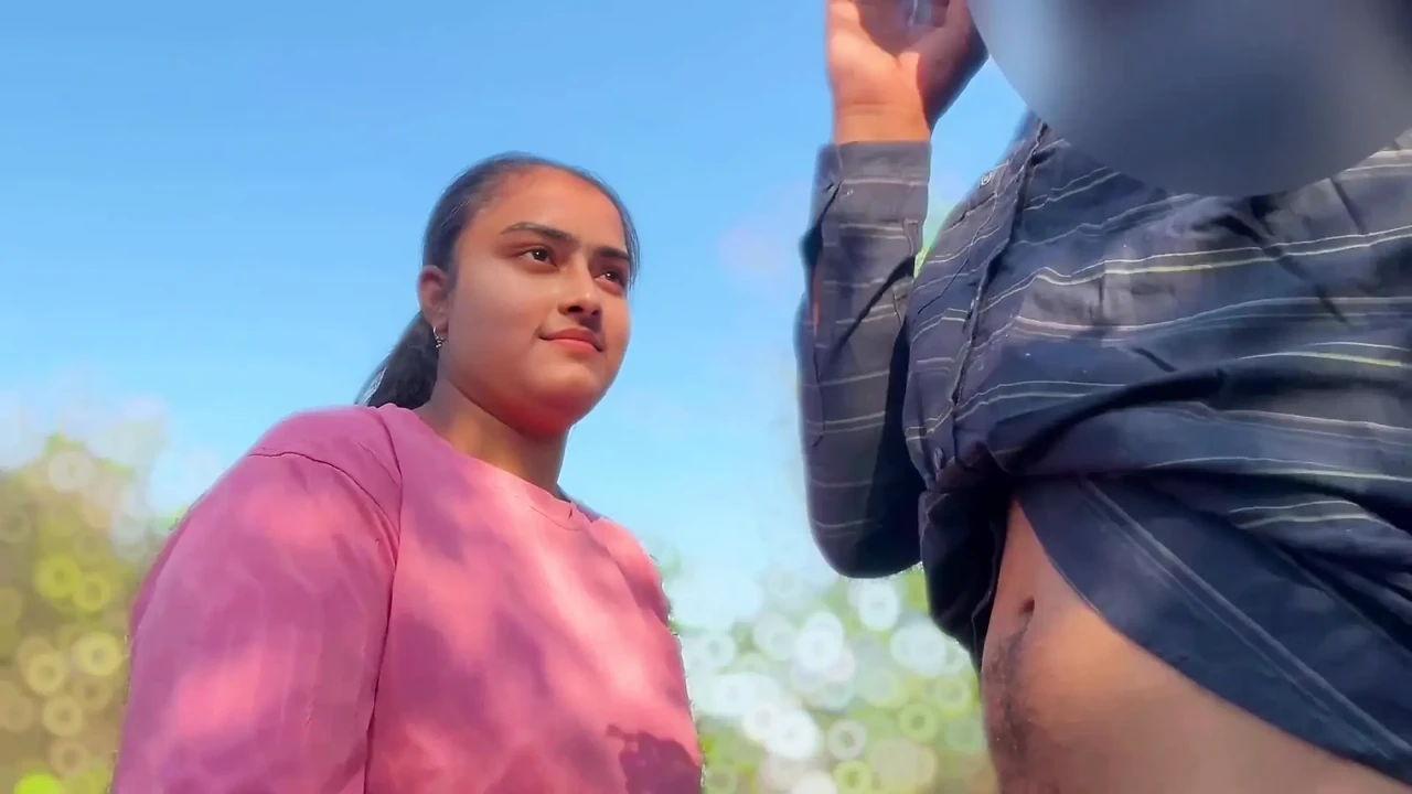 Desi indian school girl jungle sex with boyfriend fucking hard with hindi audio,desi jungle sex