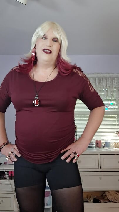 A real pantyhose story: for my friend MatureLover -Girdle Lover!