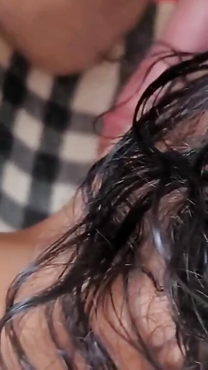 Horny Arab Wife Can't Wait