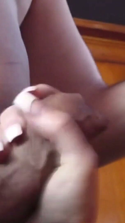 La chatte prend 3 queues et en veut encore plus.... | Clip 1