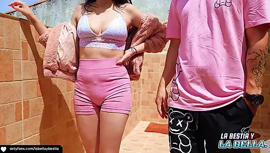 Selbstgedrehter sex nach dem fitnessstudio mit meiner stiefschwester