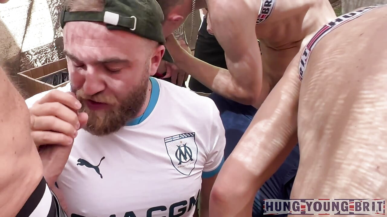 MASS POOL PARTYDE-SPUNKING EVERY COCK DRAINED DRY