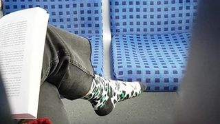 Schöne Socken im Zug 3