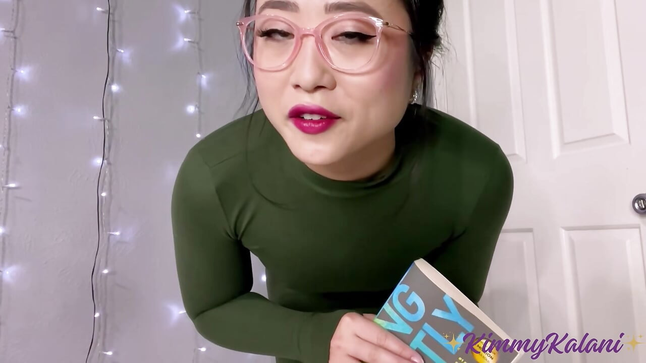 Pustakawan Asia seksi menelan air mani untuk membuatmu diam -asmr bj