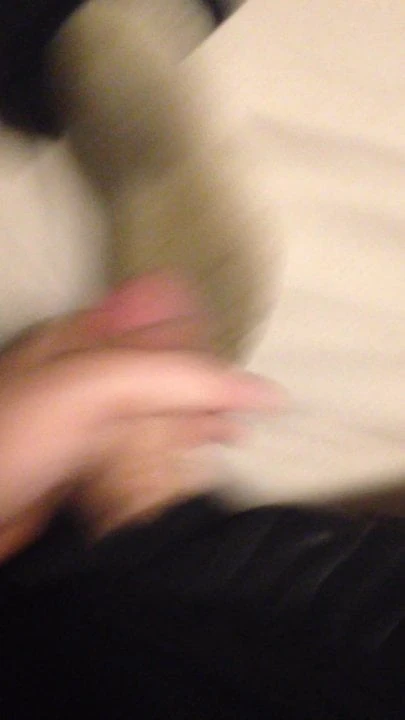 Kaus kaki putih cumshot
