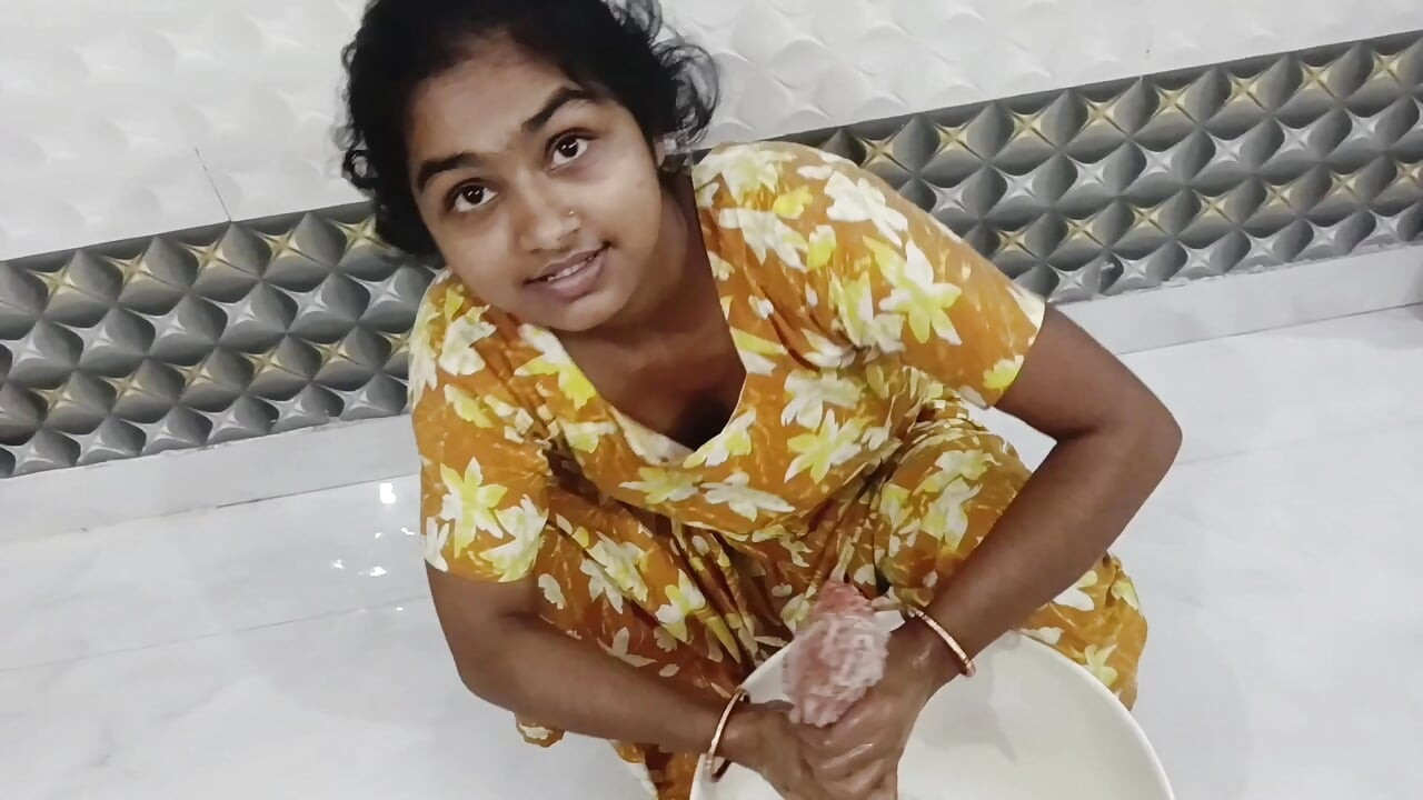 Beautiful Indian Girl Floor Cleaning Leads to Steamy Massage & Cum Play