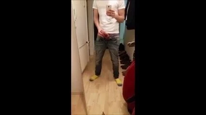 Mirror-Posing