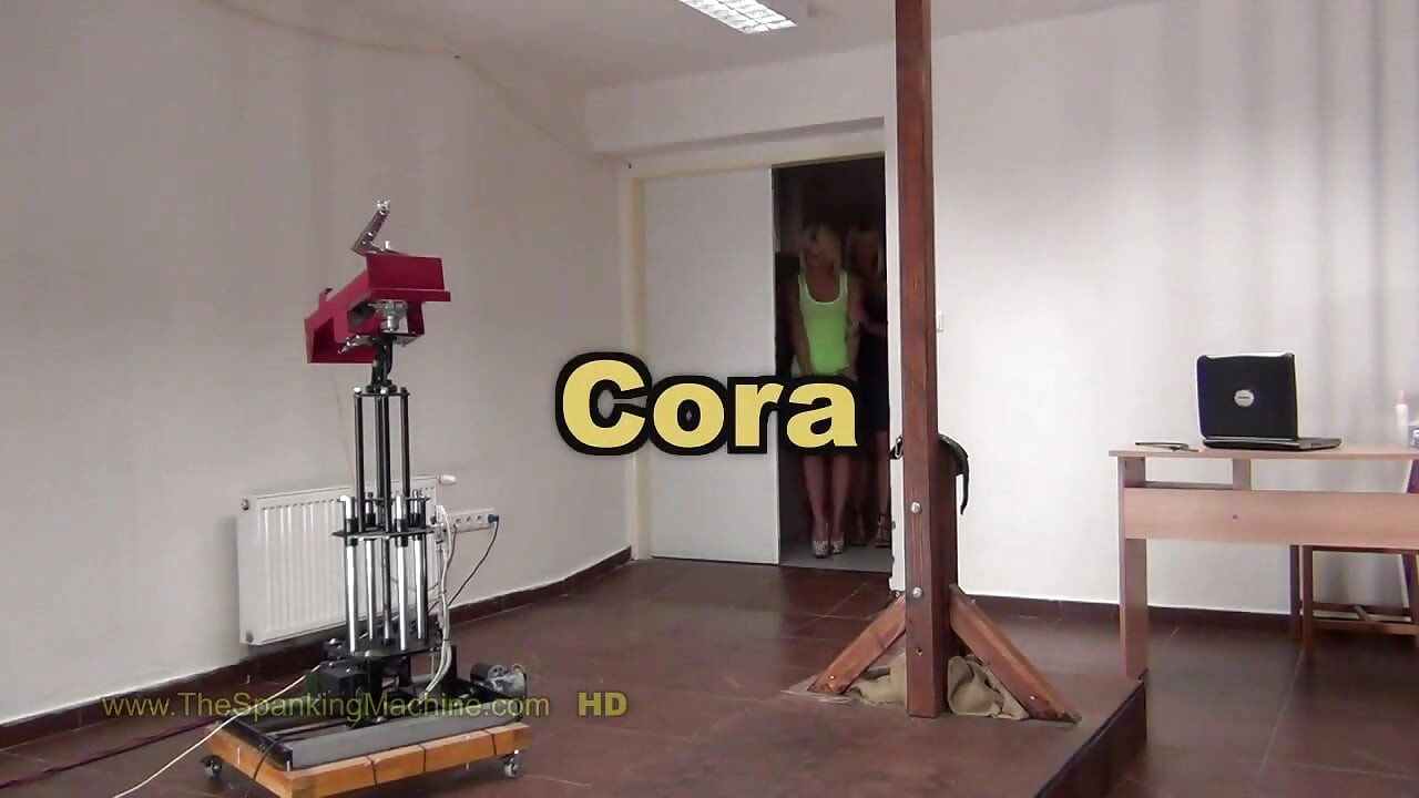 Cora2 şaplak makinesi - çıplak sırt kırbaçlama