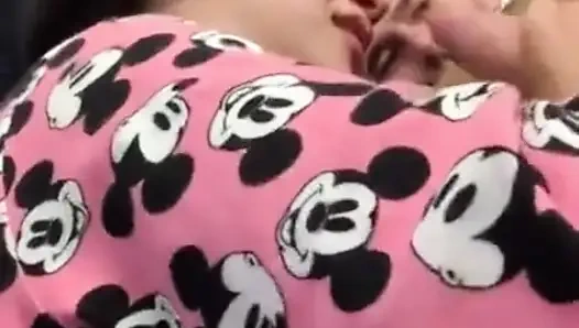 Francesca Palma oda arkadaşımın yarağını emiyor