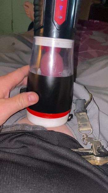 Kao da gledate oca kako miluje njegov mali kurac?