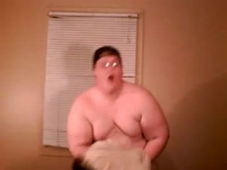 Fat Guy Sexy dancing