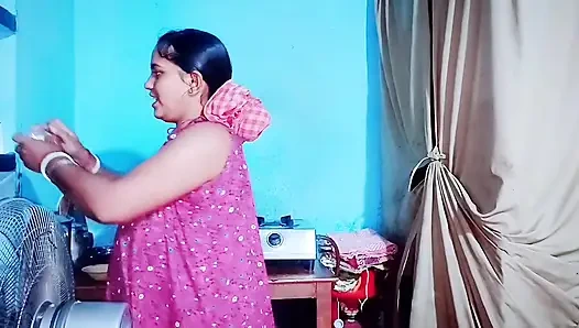 Doodhwala bhabhi