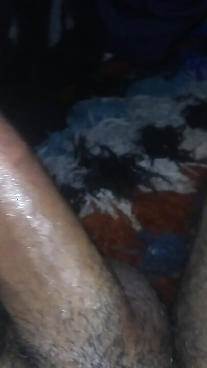 Aku butuh deepthroat yang berlendir