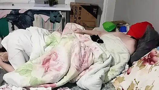 İki hasta ve bir doktor arasında lezbiyen üçlü seks