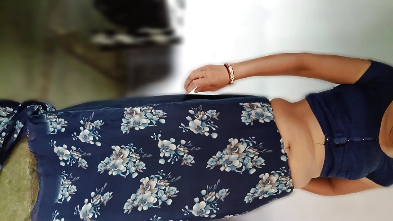 Sauteli bahan apne sautele bhai ke gaddhon ki hokar doggy style mein bhai ke land per baith sawari Kar do ki Ghodi Bankar ki land Le Rahi pi
