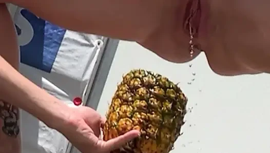 19yo boy drinks her pee from pineapple