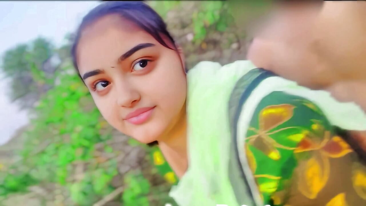 فتاة بريئة من قرية ديسي تتناك في الغابة لأول مرة نيك كسها الضيق فيديو Xxx