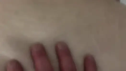 Istri nakal ini dientot habis-habisan di kamar hotel bagian 2