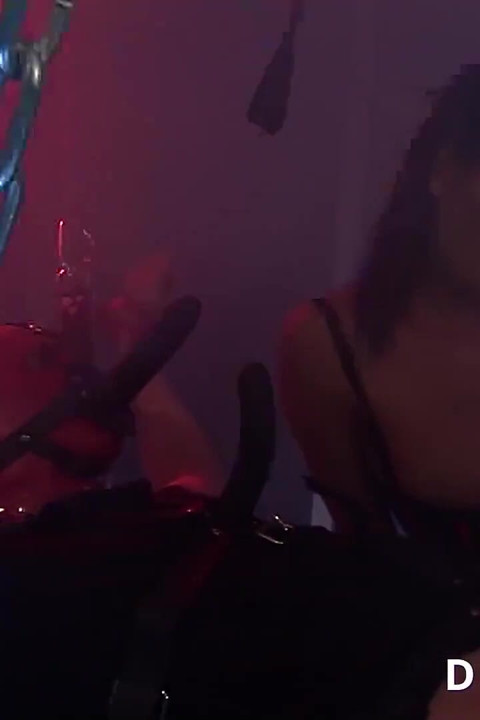 Deluxedivas - Live Chat - Kat Lee