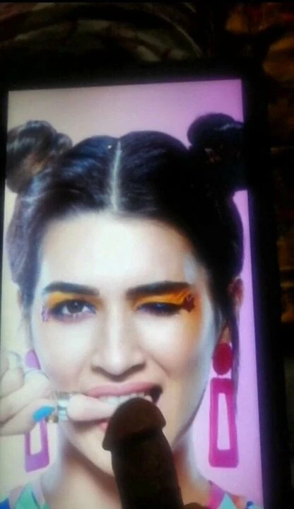 Kriti sanon drenched