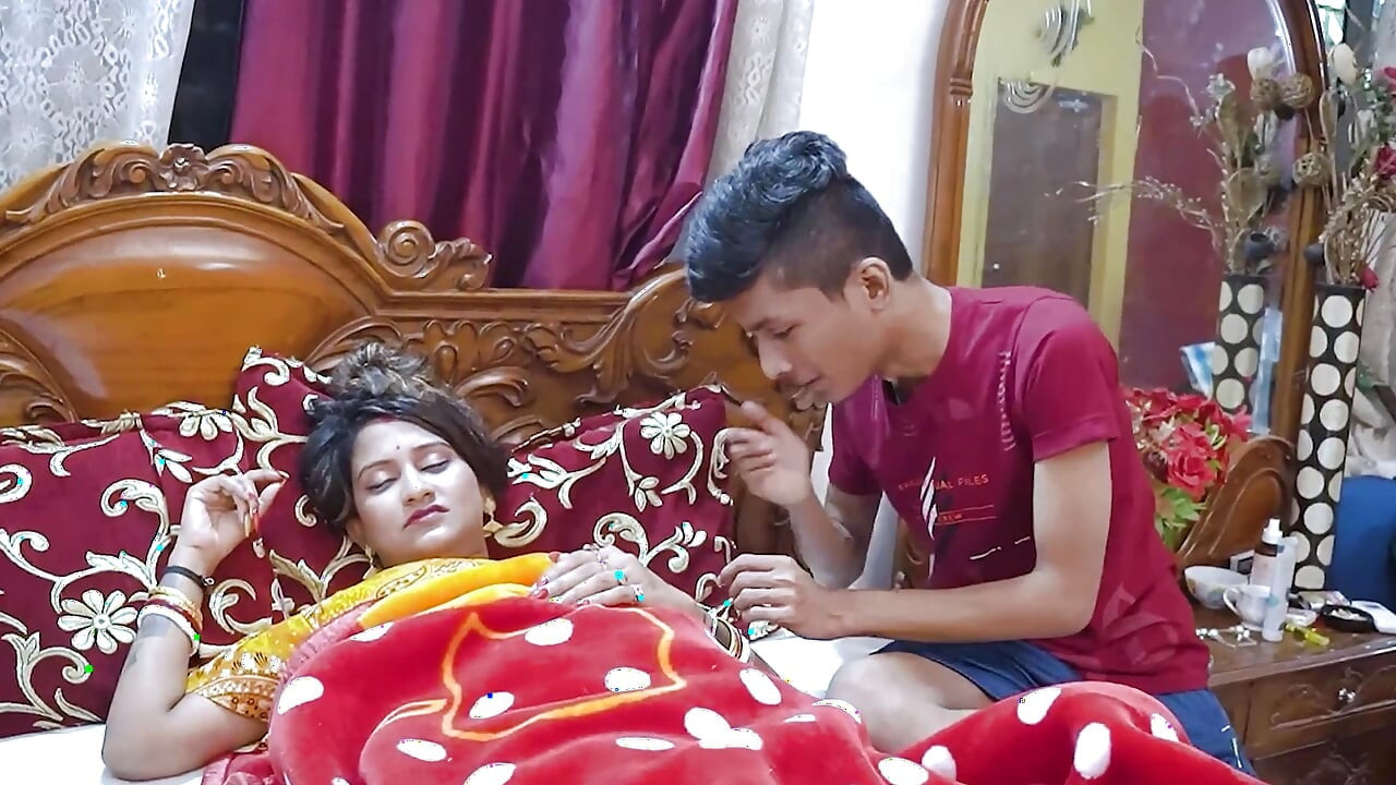 sexy milky bhabi ...