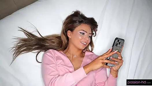 Horny Spinner Begs Boyfriend For Late Night Dick Down