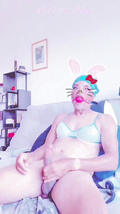 Secretz860 - gags spits and drool all over myself