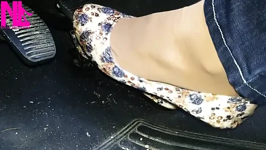 Накачка педали в цветущей квартире